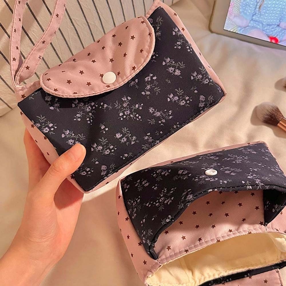 Purple Print Floral Makeup Bag - огляд і ціна Korean Lifestyle & Kids Boutique